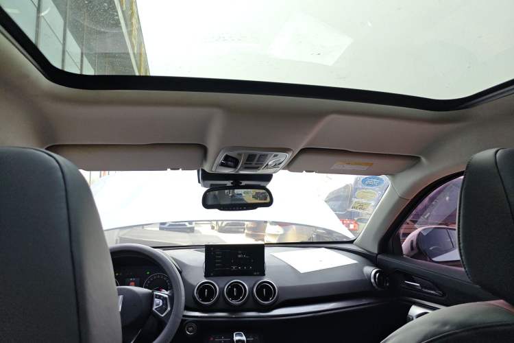 Used Wey VV5 2017 2.0T Ultra-Luxury Version Headliner