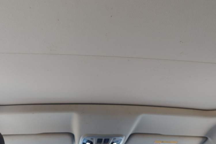 Used Wey VV5 2017 2.0T Ultra-Luxury Version Headliner