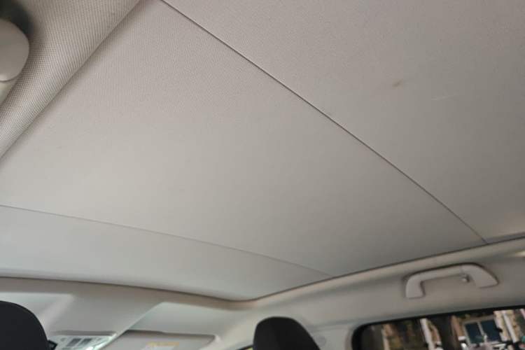 Used Wey VV5 2017 2.0T Flagship Edition Headliner