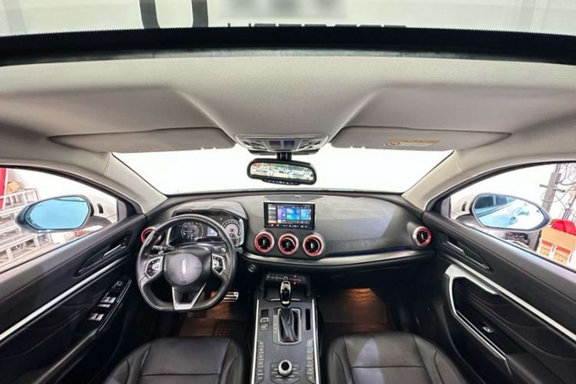 Used Wey VV5 2017 2.0T Ultra-Luxury Version Interior 1