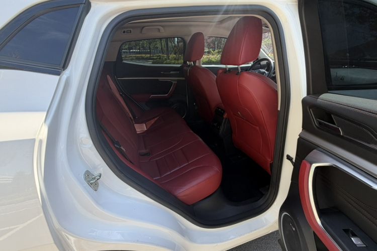 Used Wey VV5 2017 2.0T Flagship Edition Interior 3