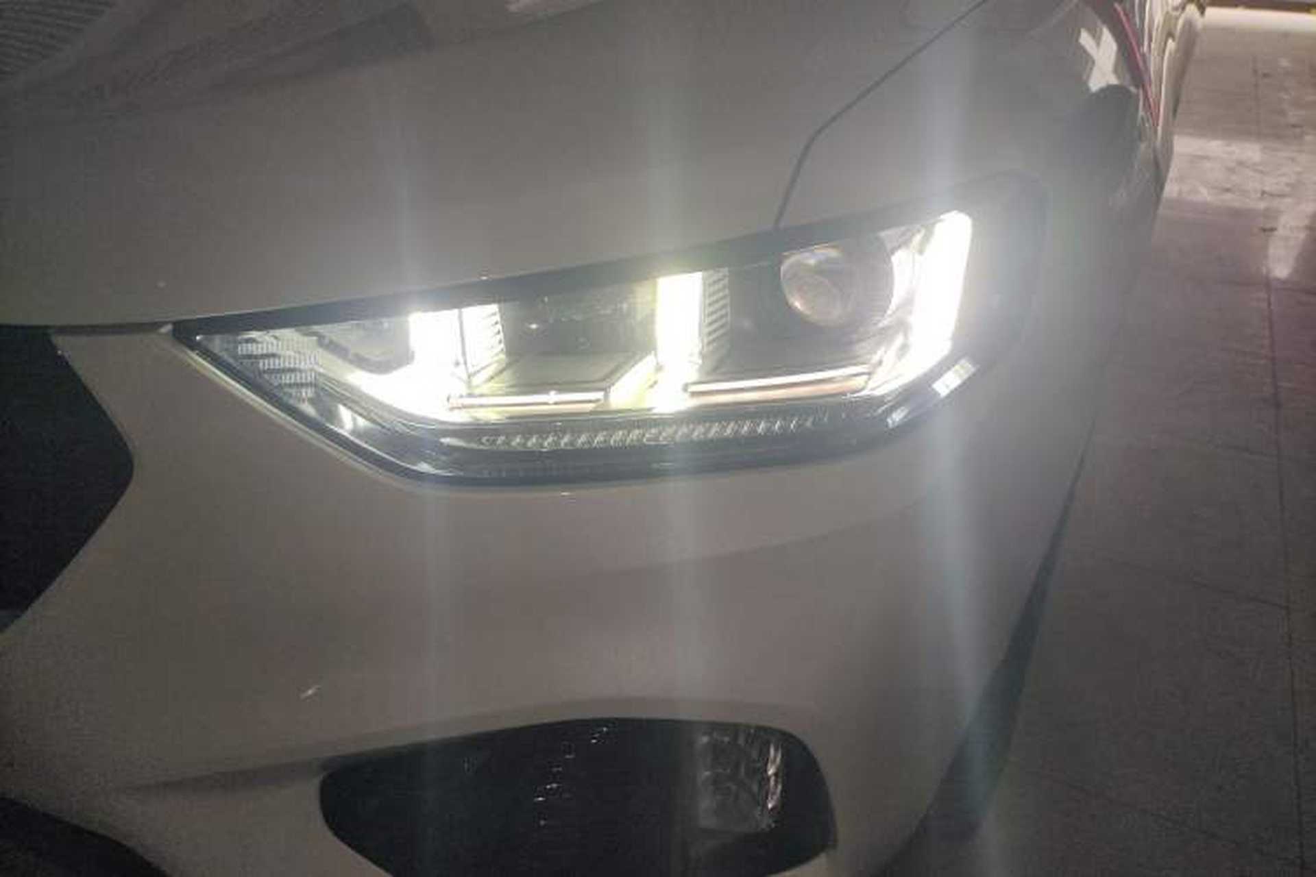 Used Wey VV5 2017 2.0T Flagship Edition Left Front Headlight