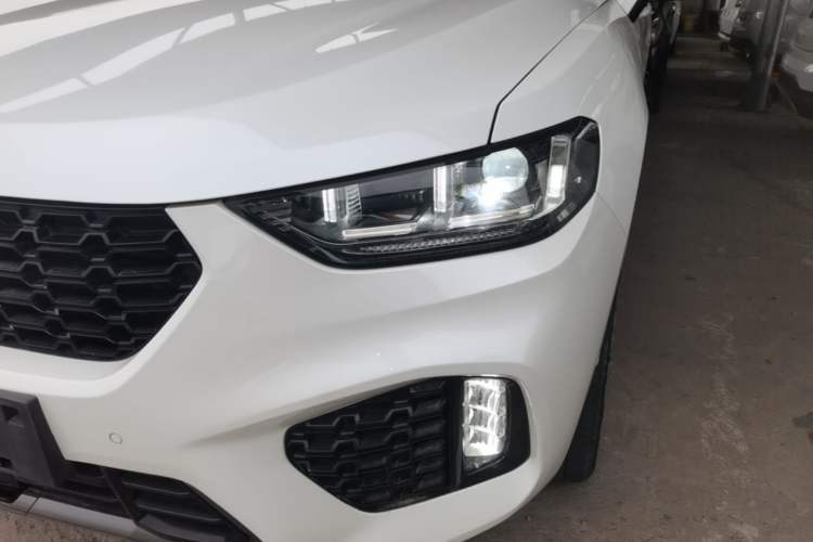 Used Wey VV5 2017 2.0T Flagship Edition Left Front Headlight