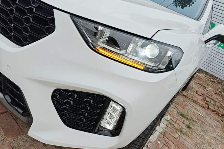 Used Wey VV5 2017 2.0T Flagship Edition Left Front Headlight