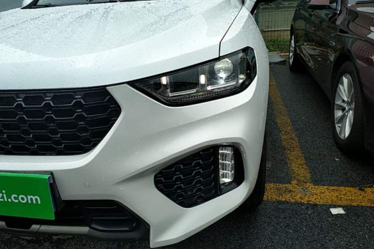 Used Wey VV5 2017 2.0T Ultra-Luxury Version Left Front Headlight