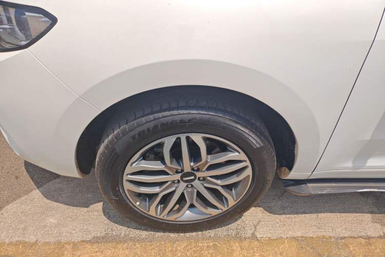 Used Wey VV5 2017 2.0T Ultra-Luxury Version Left Front Wheel Hub