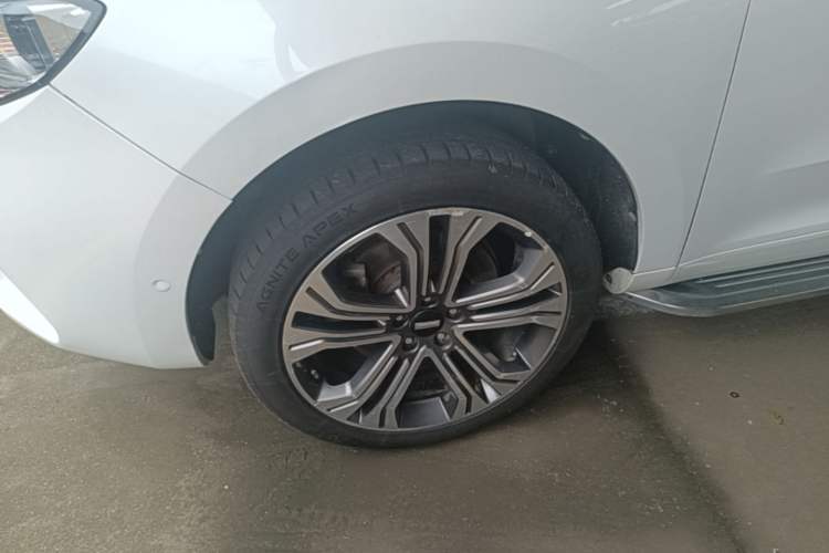 Used Wey VV5 2017 2.0T Flagship Edition Left Front Wheel Hub