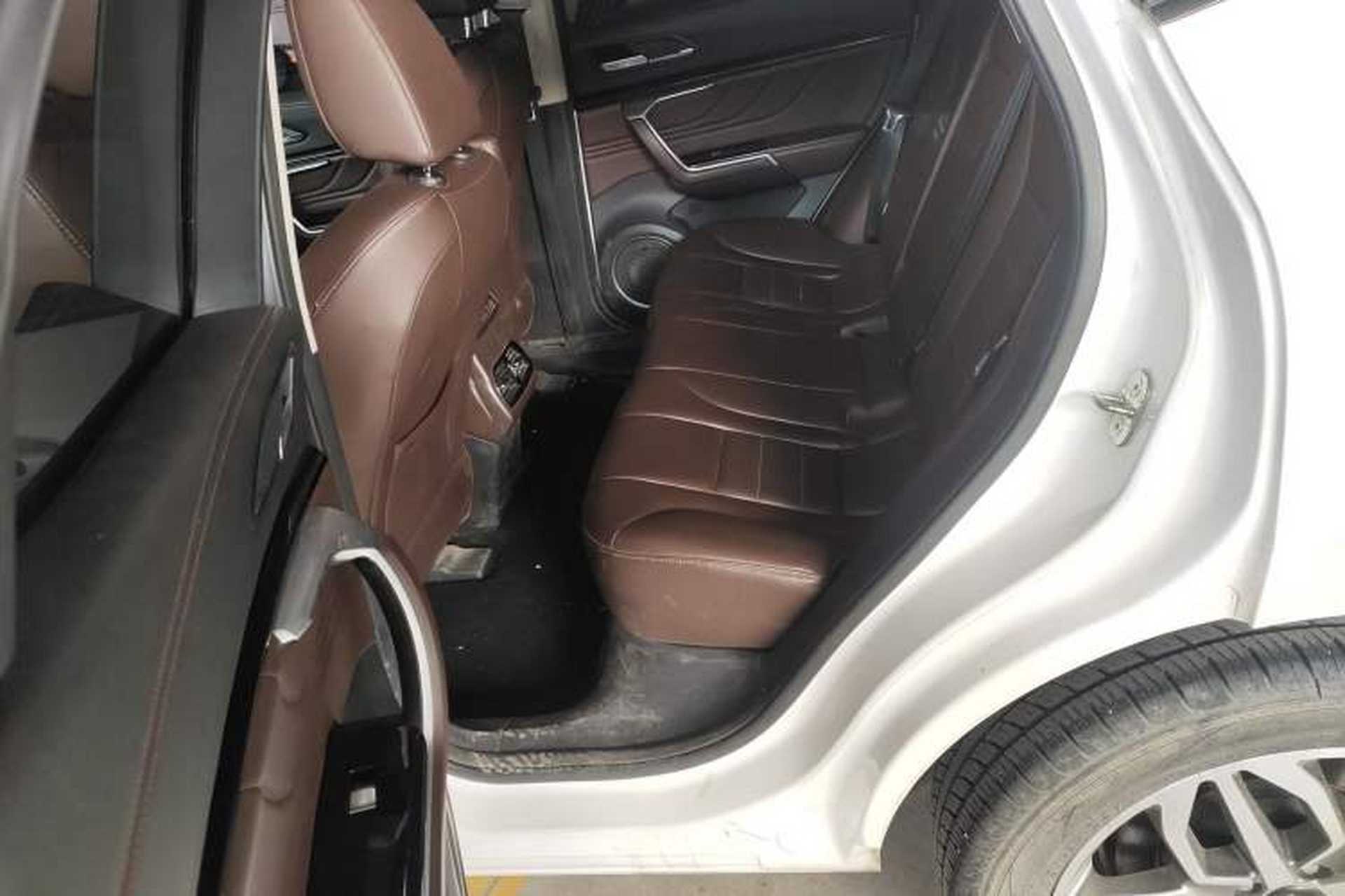 Used Wey VV5 2017 2.0T Ultra-Luxury Version Left Rear Seat