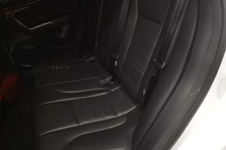 Used Wey VV5 2017 2.0T Ultra-Luxury Version Left Rear Seat