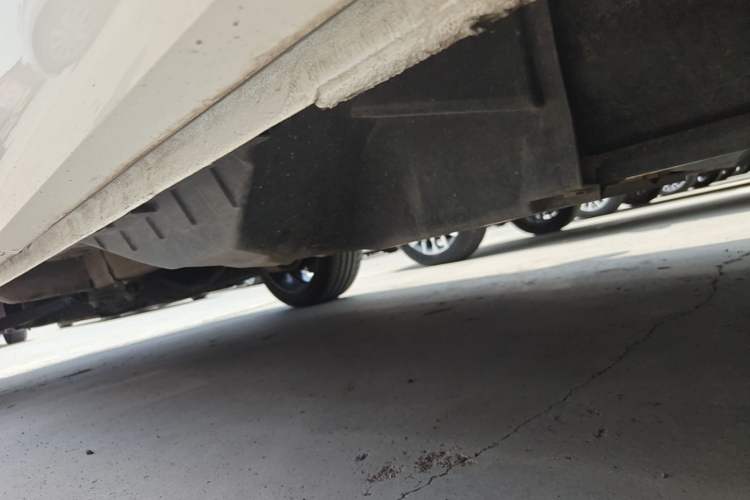 Used Wey VV5 2017 2.0T Flagship Edition Left Side Sill