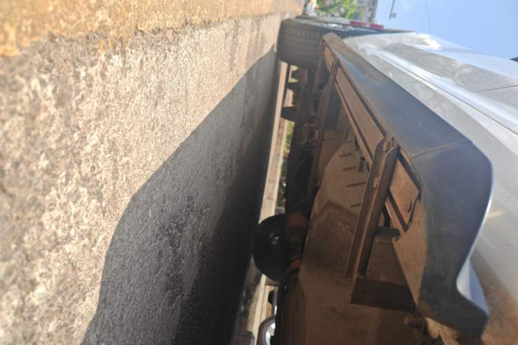 Used Wey VV5 2017 2.0T Ultra-Luxury Version Left Side Sill