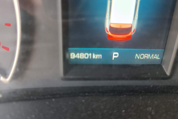 Used Wey VV5 2017 2.0T Ultra-Luxury Version Odometer Close Up