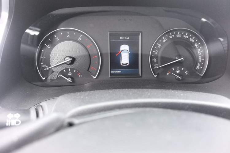 Used Wey VV5 2017 2.0T Ultra-Luxury Version Odometer Close Up