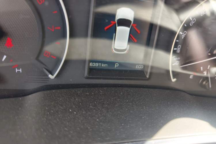 Used Wey VV5 2017 2.0T Ultra-Luxury Version Odometer Close Up