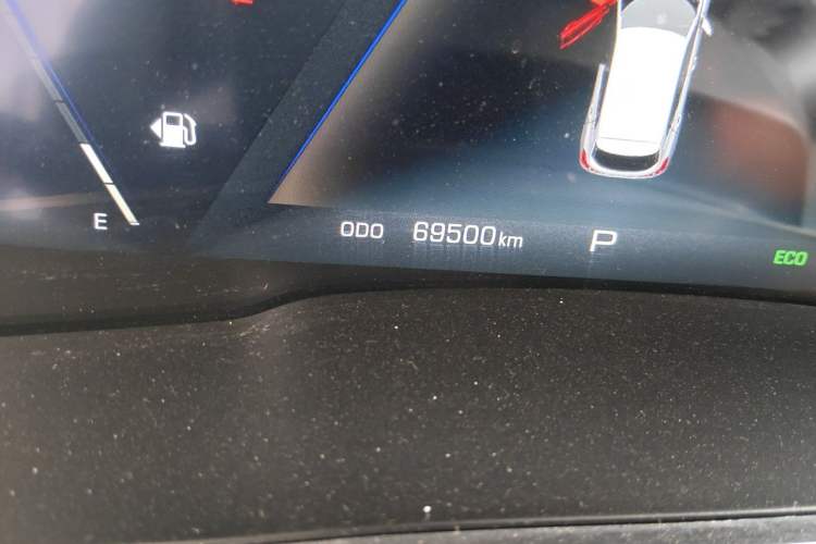 Used Wey VV5 2017 2.0T Flagship Edition Odometer Close Up