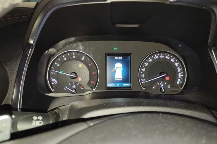 Used Wey VV5 2017 2.0T Ultra-Luxury Version Odometer Close Up