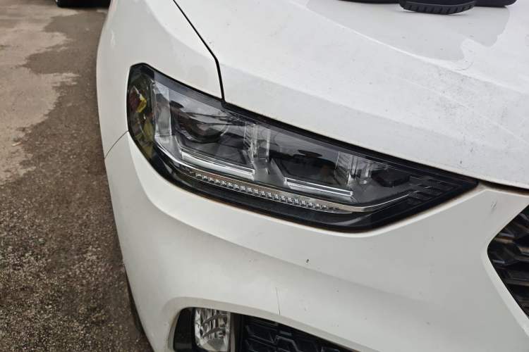 Used Wey VV5 2017 2.0T Flagship Edition Right Front Headlight