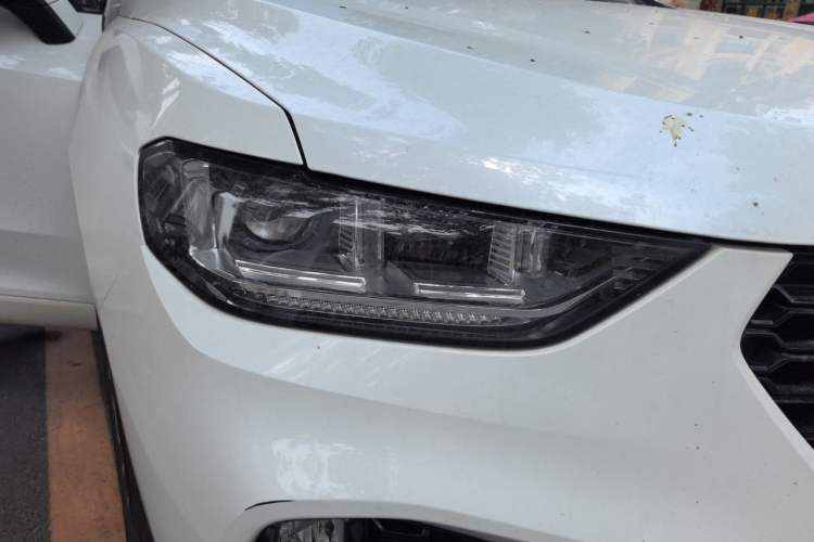 Used Wey VV5 2017 2.0T Ultra-Luxury Version Right Front Headlight