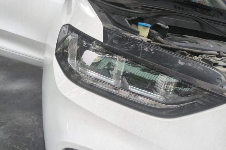 Used Wey VV5 2017 2.0T Flagship Edition Right Front Headlight