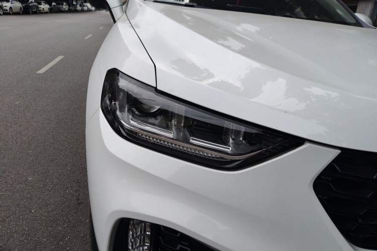Used Wey VV5 2017 2.0T Ultra-Luxury Version Right Front Headlight
