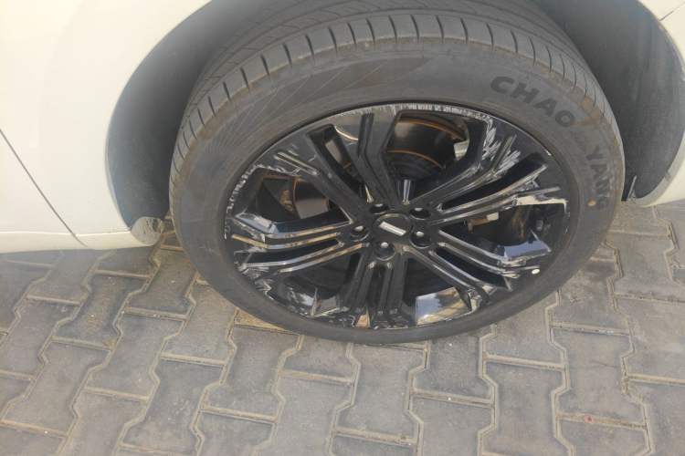 Used Wey VV5 2017 2.0T Flagship Edition Right Front Wheel Hub