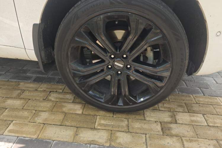 Used Wey VV5 2017 2.0T Flagship Edition Right Front Wheel Hub