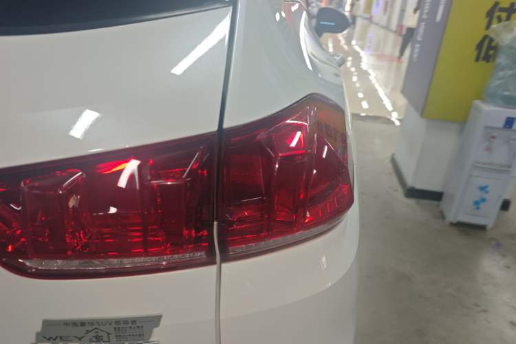 Used Wey VV5 2017 2.0T Flagship Edition Right Rear Taillight