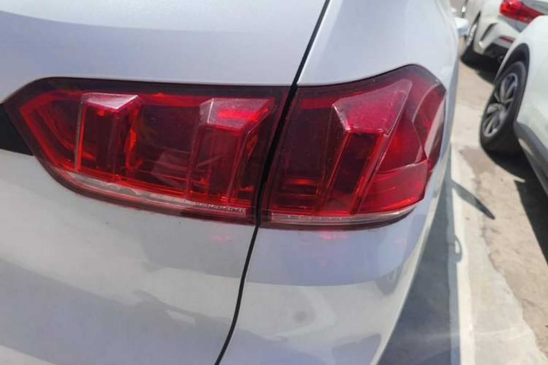 Used Wey VV5 2017 2.0T Ultra-Luxury Version Right Rear Taillight