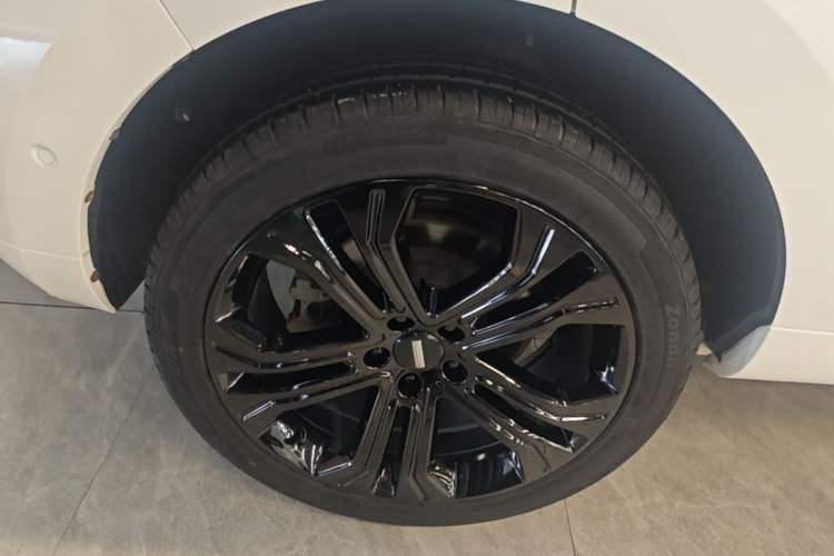 Used Wey VV5 2017 2.0T Flagship Edition Right Rear Wheel Hub