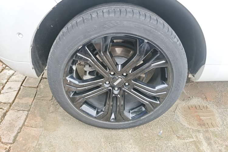 Used Wey VV5 2017 2.0T Flagship Edition Right Rear Wheel Hub