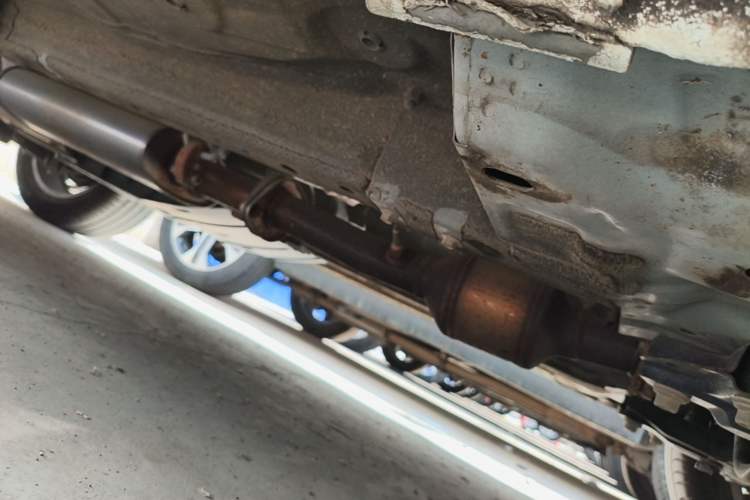 Used Wey VV5 2017 2.0T Ultra-Luxury Version Right Side Sill