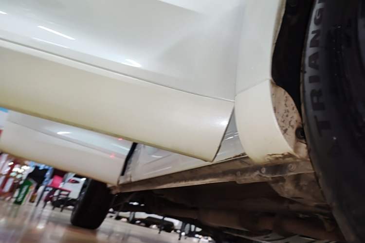 Used Wey VV5 2017 2.0T Flagship Edition Right Side Sill