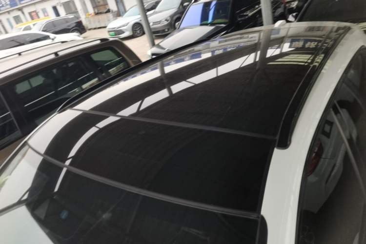 Used Wey VV5 2017 2.0T Flagship Edition Roof