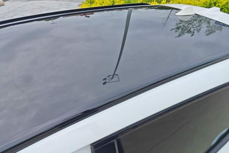 Used Wey VV5 2017 2.0T Flagship Edition Roof