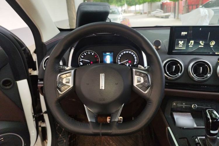 Used Wey VV5 2017 2.0T Ultra-Luxury Version Steering Wheel