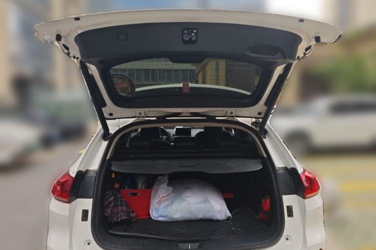 Used Wey VV5 2017 2.0T Ultra-Luxury Version Trunk