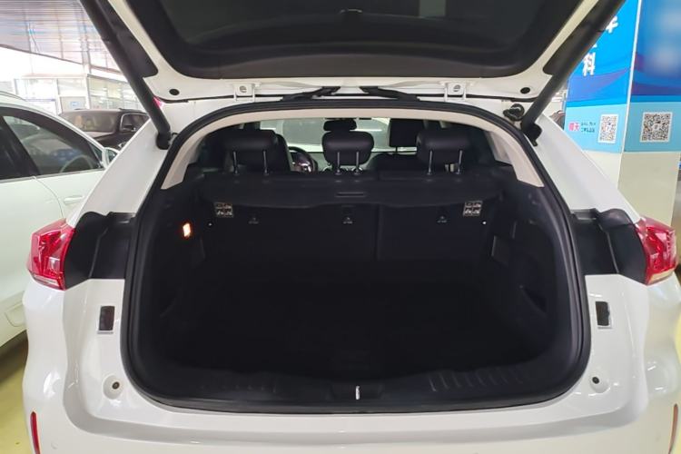 Used Wey VV5 2017 2.0T Flagship Edition Trunk