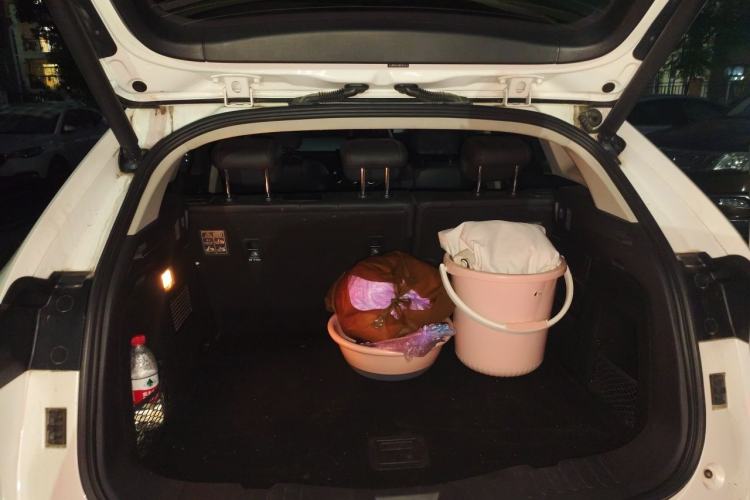 Used Wey VV5 2017 2.0T Ultra-Luxury Version Trunk