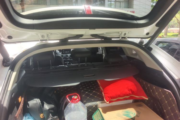 Used Wey VV5 2017 2.0T Ultra-Luxury Version Trunk
