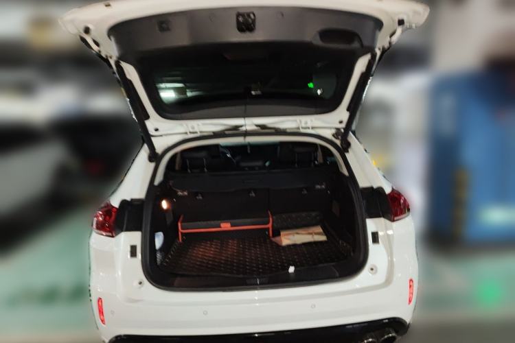 Used Wey VV5 2017 2.0T Ultra-Luxury Version Trunk