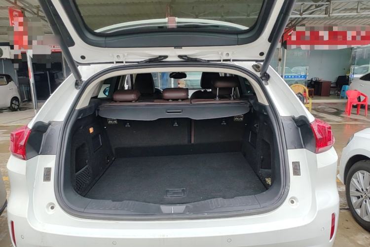 Used Wey VV5 2017 2.0T Flagship Edition Trunk