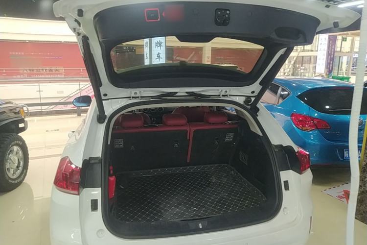 Used Wey VV5 2017 2.0T Flagship Edition Trunk