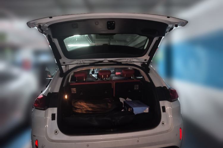 Used Wey VV5 2017 2.0T Ultra-Luxury Version Trunk