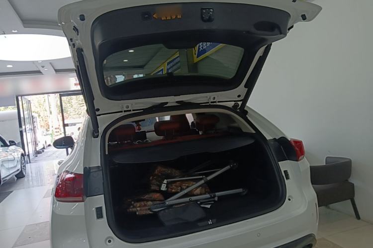 Used Wey VV5 2017 2.0T Flagship Edition Trunk