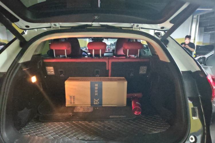 Used Wey VV5 2017 2.0T Ultra-Luxury Version Trunk
