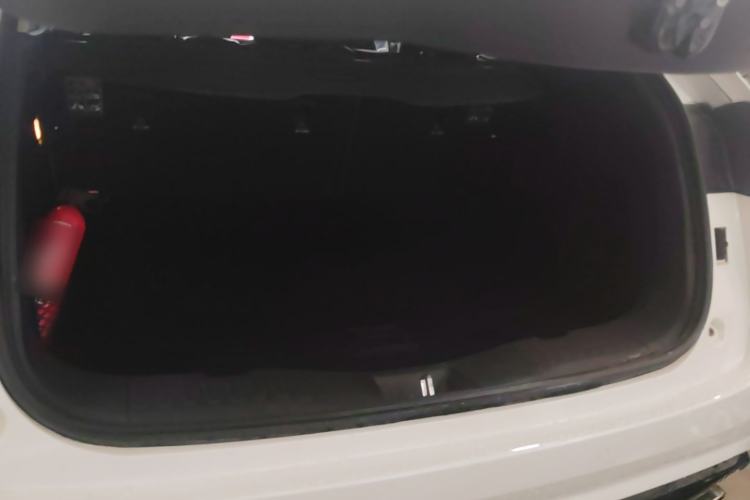 Used Wey VV5 2017 2.0T Ultra-Luxury Version Trunk