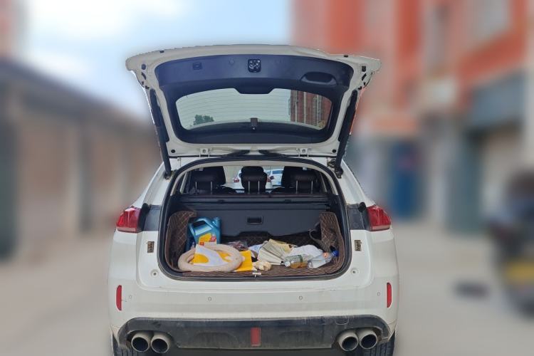 Used Wey VV5 2017 2.0T Ultra-Luxury Version Trunk