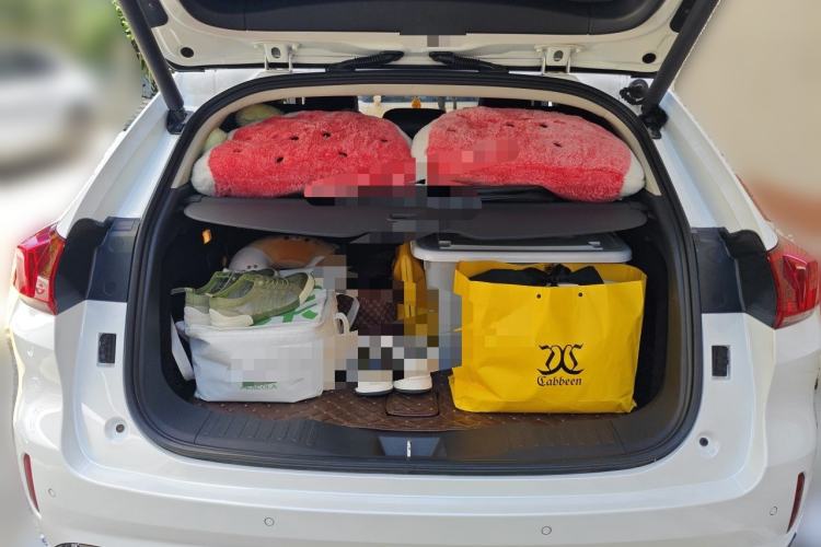 Used Wey VV5 2017 2.0T Ultra-Luxury Version Trunk