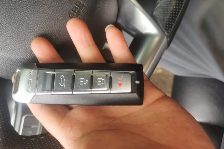 Used Wey VV5 2017 2.0T Ultra-Luxury Version Vehicle Key