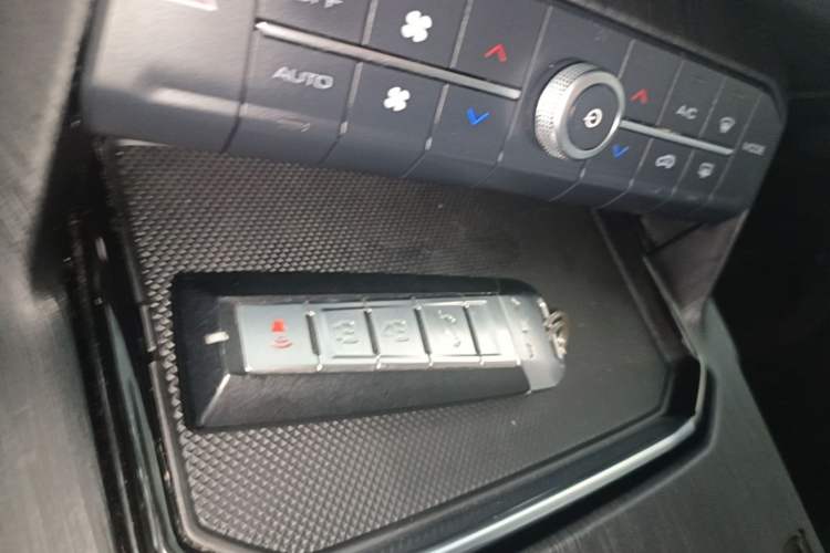 Used Wey VV5 2017 2.0T Flagship Edition Vehicle Key